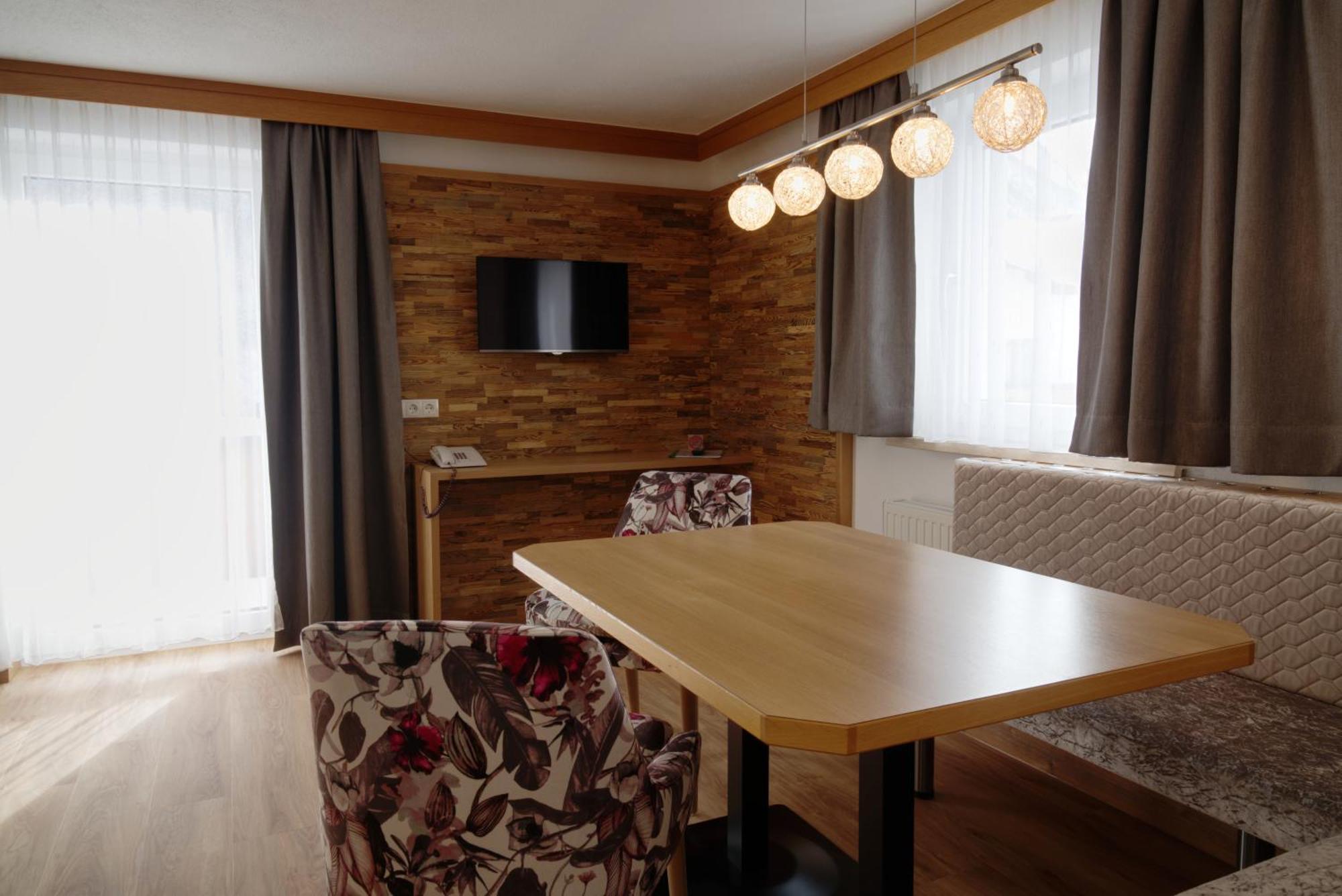 Feierabendhof Apartment Ишгъл Екстериор снимка